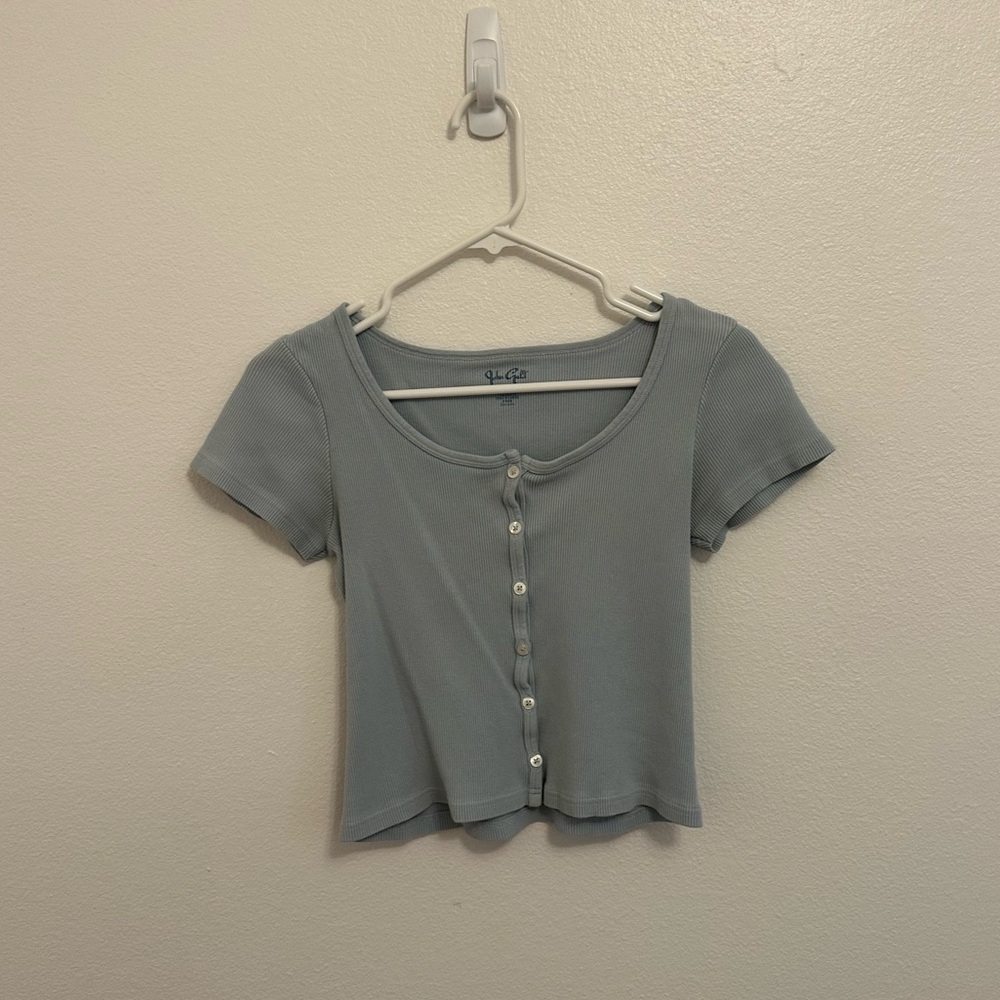 Light Blue Brandy Melville Button Top🫧🩵🪽